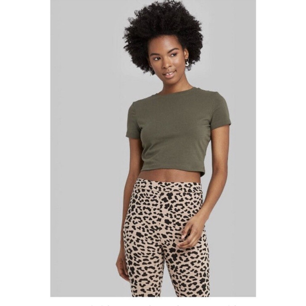 Wild fable Target army green cropped tee size s